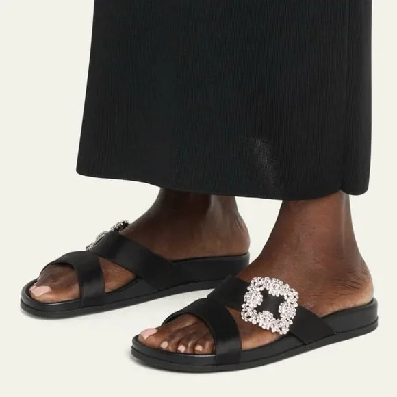 New MANOLO BLAHNIK Chilanghi Crystal Buckle Slide Sandals $1,095 37 - Picture 2 of 13